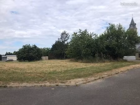 baisse du prix : parcelles viabilisées de 876 à 1310m²
