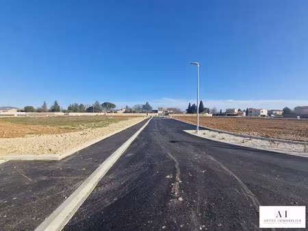 vente terrain 584 m² à pierrelatte (26700)  93 440 €