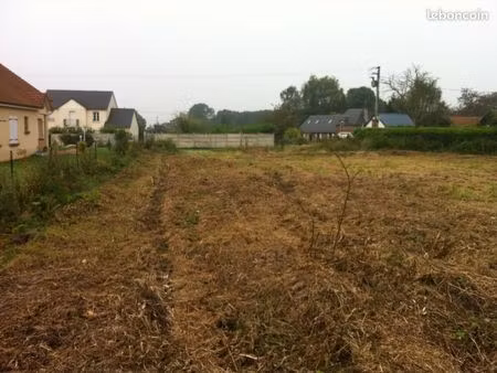 terrain 1300m2 constructible proche gisors