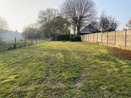 terrain plat constructitble viabilise de 523 m2 - fontenay saint-père