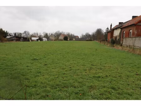 vente terrain  2408.00m²  le mesnil