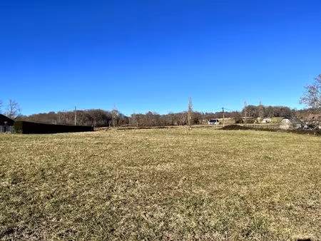 opportunité rare : terrain plat prêt à bâtir