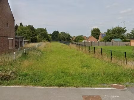 terrain 1050 m² rosult