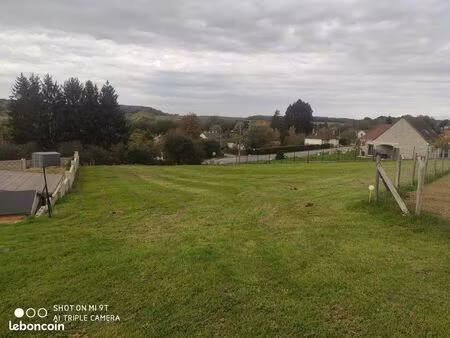 terrain constructible 1575m² - urzy demeurs