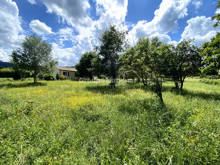 beau terrain constructible avec vue dégagée ! à moins de 10 min de goudargues