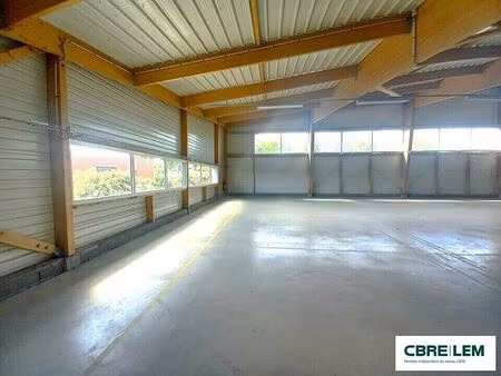 location local d'activités verson 764 m²
