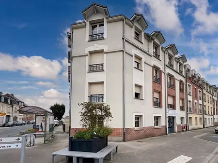 location meublée appartement 2 pièces 40.33 m² à albert (80300)  487 €