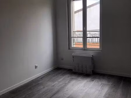 location appartement 2 pièces 45 m² à montreuil (93100)