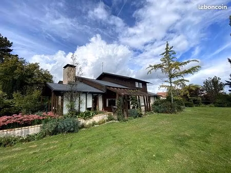 maison 7 pièces 150 m²