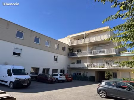 local commercial 5491 m² pierrelatte