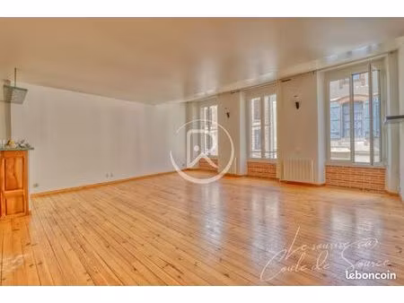 immeuble 150 m² beaumont de lomagne