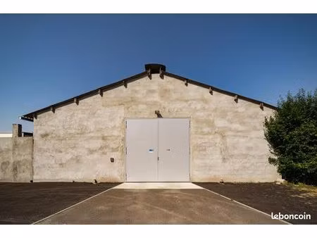 garage/box 3 m² pessac