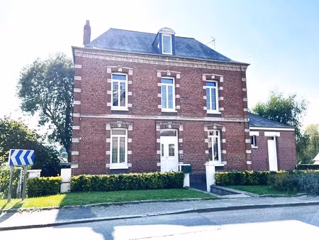 tres belle maison de maitre 8 pièces à foucarmont avec dbs