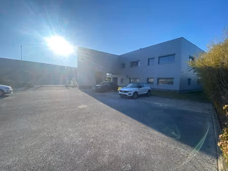 location locaux professionnels 250 m² à saint-marcellin (38160)  3 000 €