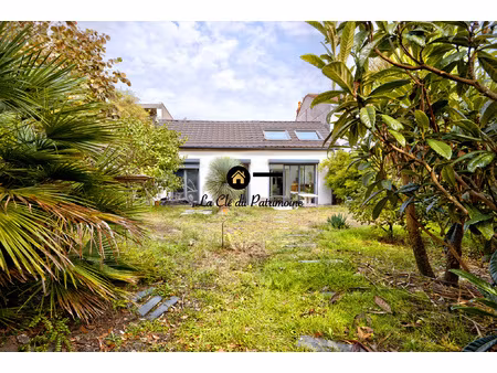 maison familiale 185 m2 - beau jardin 200 m2 - mondésir - sa