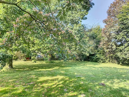 terrain constructible etriché d'environ 800m2