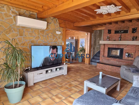 1h de lyon - 30min roanne - grande maison