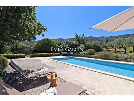 maison de 6 pièces de luxe en location à oppède le vieux  provence-alpes-côte d'azur