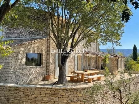 maison de luxe de 6 pièces en location à goult  provence-alpes-côte d'azur