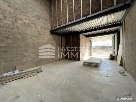 local d'activité 125 m²