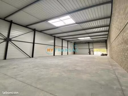 local bureaux 647 m²