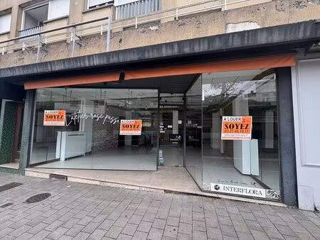 location commerce 70 m² à valenciennes (59300)