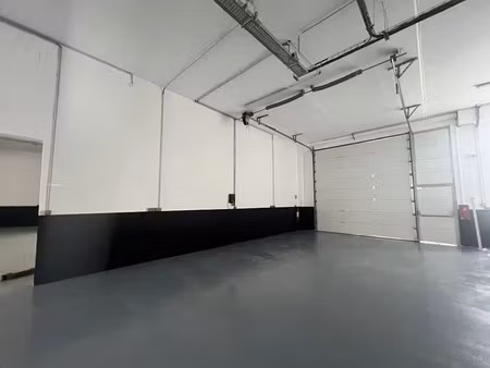 location local d'activités villejuif 387 m²
