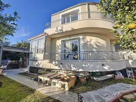 maison de 6 pièces de luxe en vente à castellar  provence-alpes-côte d'azur