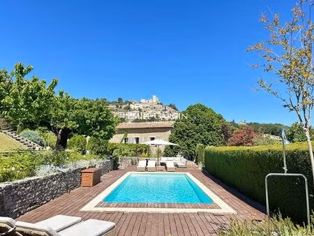 maison de 7 pièces de luxe en location à lacoste  provence-alpes-côte d'azur