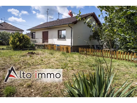 pavillon de plain-pied de 91 84m2 habitables sur une belle p