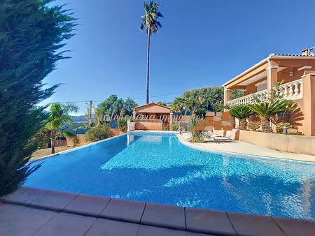 vente maison 6 pièces 272 m² à bastelicaccia (20129)  920 000 €