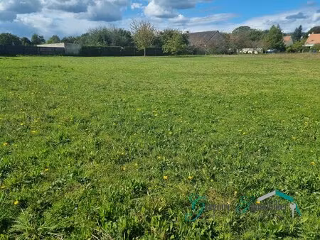montigny sur loing : terrain à bâtir 810 m2