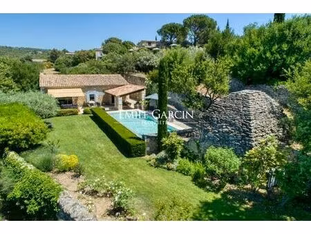 maison de luxe de 5 pièces en location à gordes  provence-alpes-côte d'azur