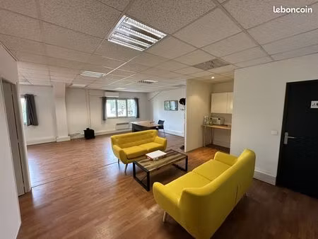 bureaux 88 m² puget-sur-argens