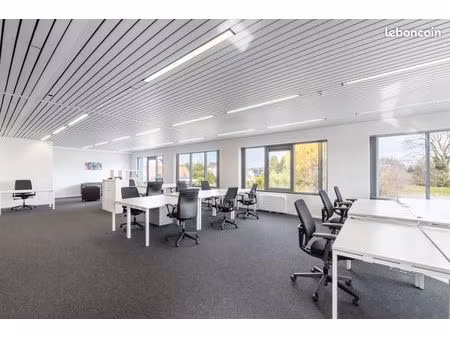 grand espace de bureau à louer pour 40 personnes à paris  porte d'orléans