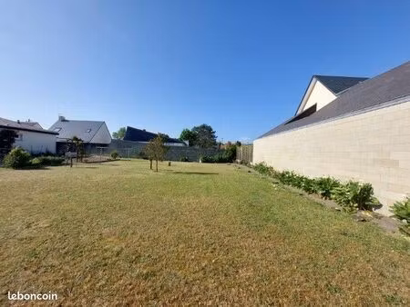 terrain 421 m² bréhal