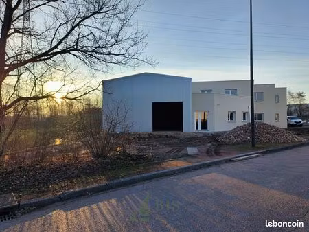 bureaux 465 m² mably