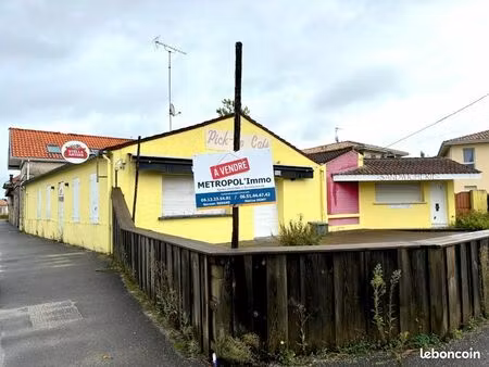 murs commerciaux 210 m² le porge
