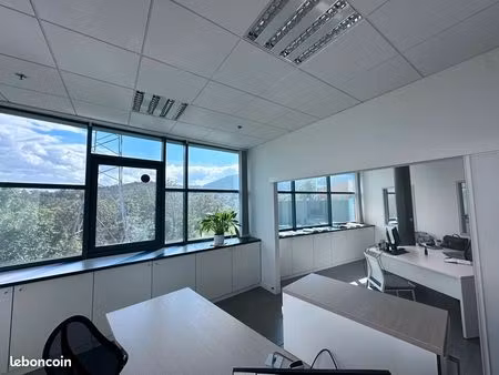 bureaux 191 m² ceyrat