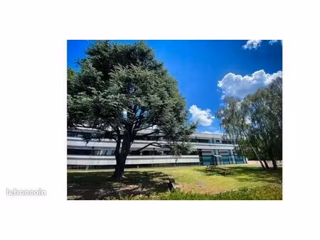 local d'activité 4 200 m²