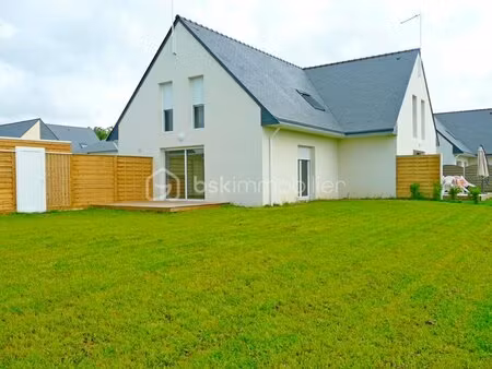 maison contemporaine de 85 m² à ploneour-lanvern