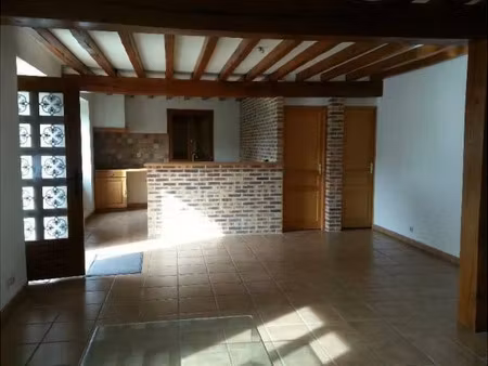 location maison 4 pièces 99 m² à blaincourt-lès-précy (60460)  1 250 €
