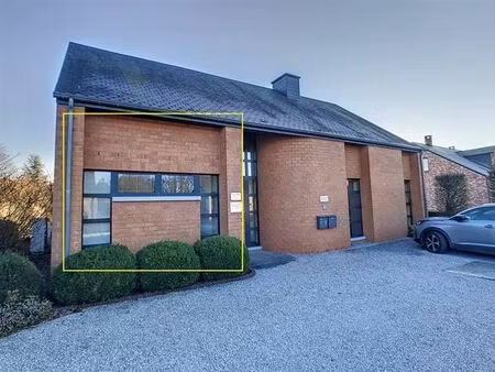 cabinet medical avec secretariat et salle d'attent