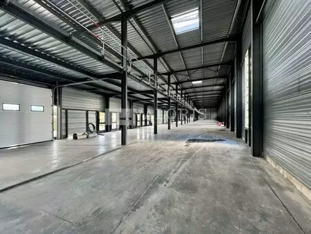 location commerce 1038 m² à bourgoin-jallieu (38300)