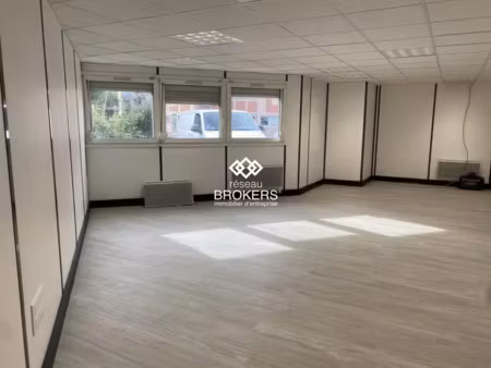 a vendre plateau de bureaux refait à neuf de 66 m2