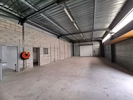 a louer - local d'activités indépendant de 290 m² - blanquefort z.i