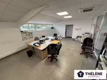 location local commercial vendargues 34740 - - surface privée