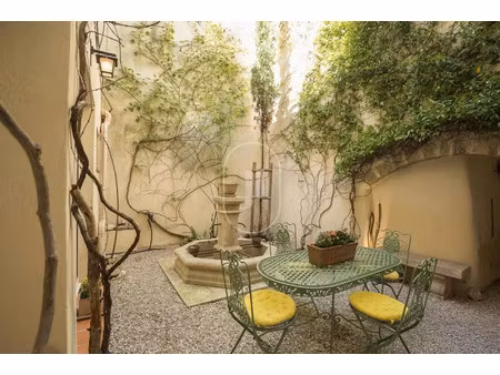 vente maison 2 pièces 124 m² à cucuron (84160)  695 000 €