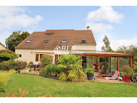 maison 7 pièces 196m2 4 chambres + véranda chauffée + garage