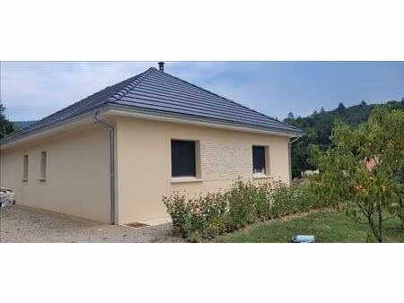 vente maison 5 pièces 110 m² altillac (19120)